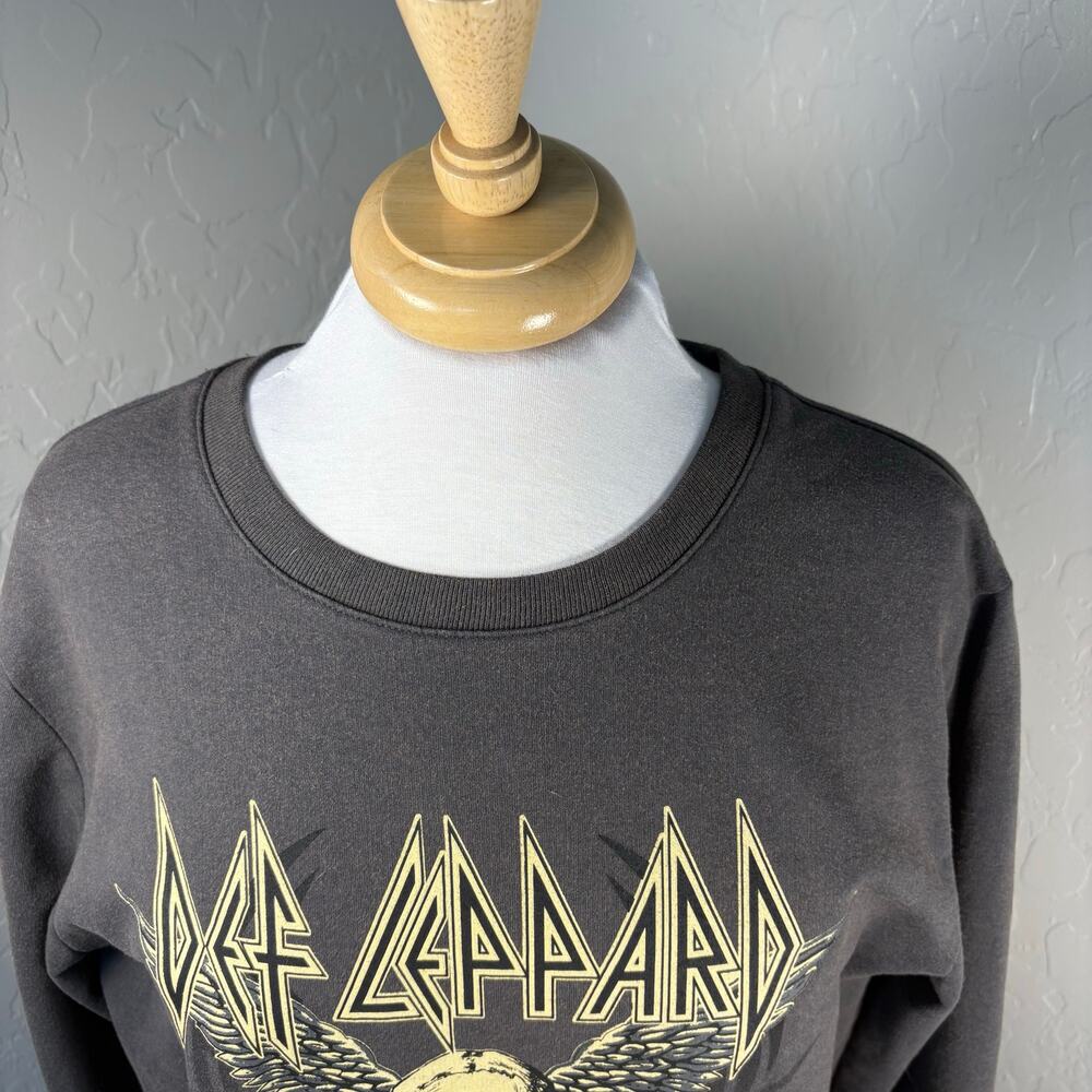 Def Leppard Official Licensed Sweatshirt Skull Wings Graphic Charcoal Rock Band - Picture 4 of 11